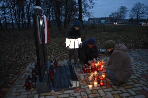 У Любешові поминали похованих на польському кладовищі