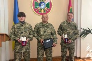 Троє волинських прикордонників отримали державні нагороди