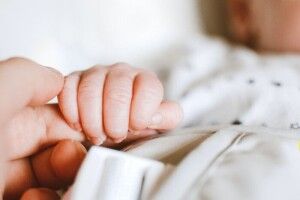 Волинські медики врятували життя породіллі з критичною тахікардією