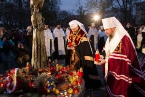Предстоятелі УГКЦ та ПЦУ спільно відслужили Панахиду за жертв Голодомору