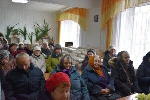 У Луцьку підопічні терцентру отримали різдвяні подарунки 