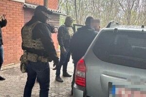 Боєць продавав авто, отримане від волонтерів, за 5 тисяч доларів США (Фото)