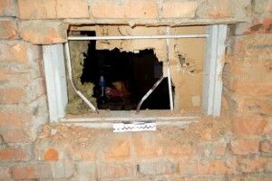 Щоб обікрасти магазин, спритники... розібрали стіну