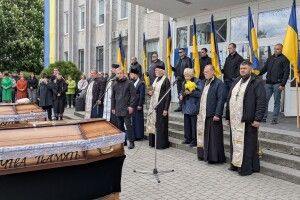 Ковель провів в останню дорогу двох Героїв - Максима Плотнікова та Руслана Фатхудінова 