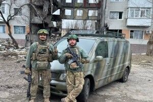 Посадовець Підгайцівської сільради передав у Бахмут автомобіль для спецпризначенців