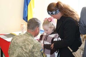 Донька полеглого Захисника з Волині отримала його державну нагороду