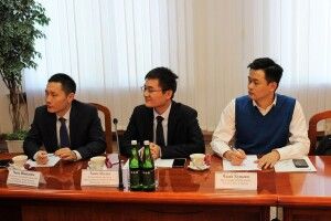 Місцева влада Рівненщини на зустрічі з китайськими інвесторами підняла питання аеропорту