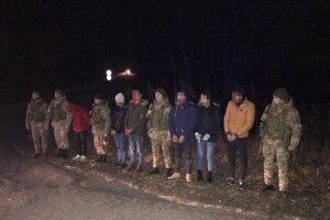 Біля кордону з Польщею зупинили мікроавтобус з 6 пасажирами із Туреччини