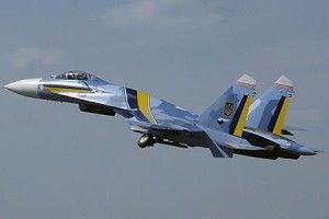 На Житомирщині під час заходу на посадку розбився літак Су-27: пілот загинув