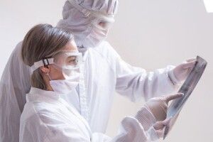 Нацслужба здоров’я роз’яснила, які послуги для хворих на COVID-19 мають бути безплатними