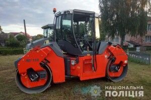 На Волині зловмисники пошкодили дорожню техніку і поцупили майно дорожників. Їх зловили (Фото) 