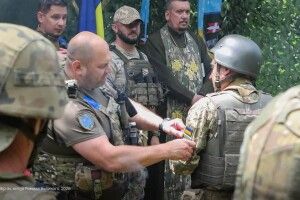 Командир волинської Князівської бригади вручив шеврони новобранцям