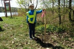 На Камінь-Каширщині біля Озюрка посадили сад