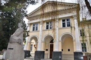 Польща передала українській бібліотеці копії документів УНР