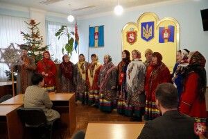 У місті на Волині колядники завітали до міської ради