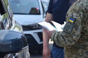 У Луцьку затримали водія «Audi», який «протаранив» групу оповіщення