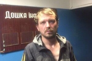 «Ополченець «ДНР» у День Державного прапора прийшов на Майдані Незалежності (Фото)