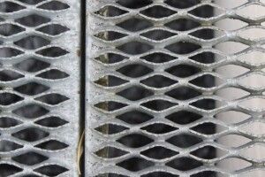 Злодії з подвір'я 38-річної волинянки вкрали решітку