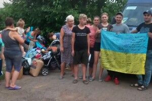 У Маневицькому волонтерському центрі роказазали, як побували в селі, де загинув волинський Воїн 