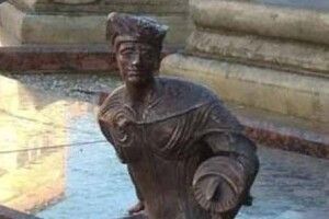 У Луцьку з’явилось ще два кликуни