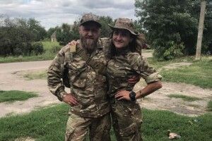 Світ тісний: голова федерації біатлону Волині зустрів на фронті колегу-спортсменку