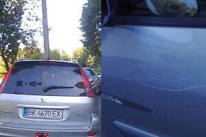 Подряпані авто у Рівному. Власники почали впізнавати чоловіка, якого зняв реєстратор (Відео)