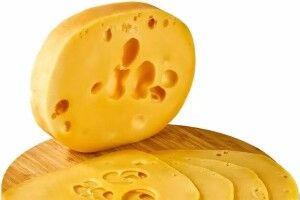 Як самостійно вибрати якісний сир?