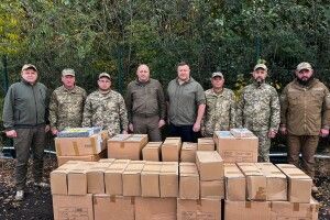Очільник Нововолинська відвіз на фронт допомогу і подяки для земляків