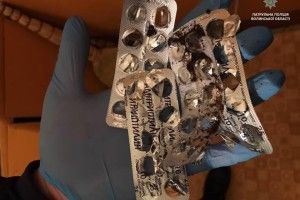 Патрульні врятували лучанку, яка наковталась таблеток