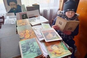 Громада на Волині шукала, хто є володарем найстарішого «Кобзаря»