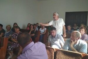 У Любешові  хочуть навести лад на  базарі