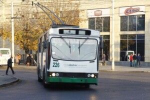 У Луцьку тимчасово змінили рух тролейбусів 