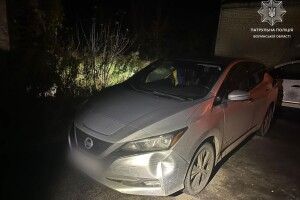 Сховатися не вдалося: у Луцьку водій «Renault» отримав 2 протоколи