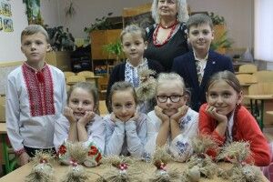 Луцькі четвертокласники нарешті дізналися, звідкіля беруться Лісовики, Водяники та Домовики (фото)