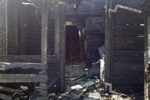 Дітей рятували через вікна: на Рівненщині у багатодітного «кіборга» згорів будинок