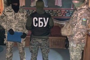 СБУ обшукує Мукачівську єпархію упц мп на Закарпатті (Фото)
