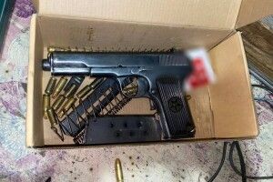 Зброя і патрони: волинські правоохоронці затримали небезпечного злочинця