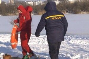 На Водохреще біля кожної ополонки на Волині чергуватимуть по чотири рятувальники