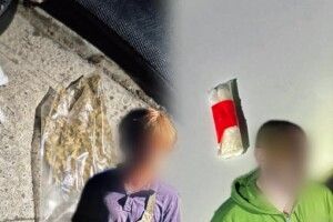 Поводилися підозріло: поблизу Луцька виявили двох чоловіків із наркотиками