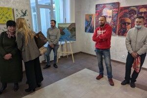 Луцькій художній школі – 60: випускники різних років показали свої роботи (Відео) 