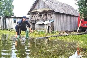 Повінь на Поліссі: коли на обійстя  ні зайти, ні заїхати…