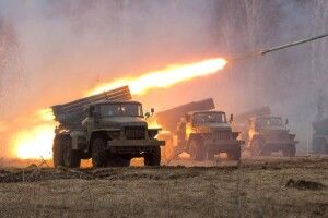 В зоні АТО гаряче – окупанти луплять з БМП та «Градів»