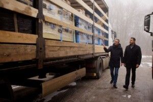 Франція передала 100 генераторів для України