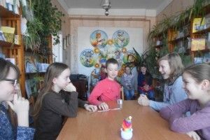 «Щасливий кубик» у Буянівській сільській бібліотеці