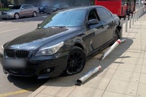 У Луцьку водій BMW зніс огорожу
