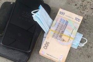 Чиновника з Волині, якого спіймали на хабарі, визнали невинним