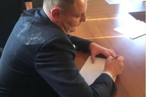 У Горохові учасник АТО запустив яйцем у в. о. начальника Держгеокадастру Волині