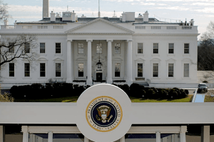 США можуть запровадити додаткові санкції проти білорусі, якщо вона й далі буде з росією у цій війні