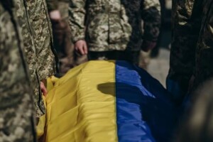 В Україну повернули тіла 99 полеглих Захисників