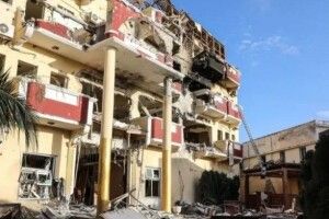 Бойовики «Аль-Каїди» влаштували штурм в одному з готелів у Сомалі: загинула 21 людина